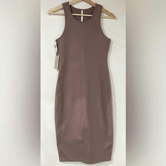 NWT Aritzia The Group Babaton Ariane Dress Racerback Tank Dress Shadow Mauve XS - Picture 4 of 7